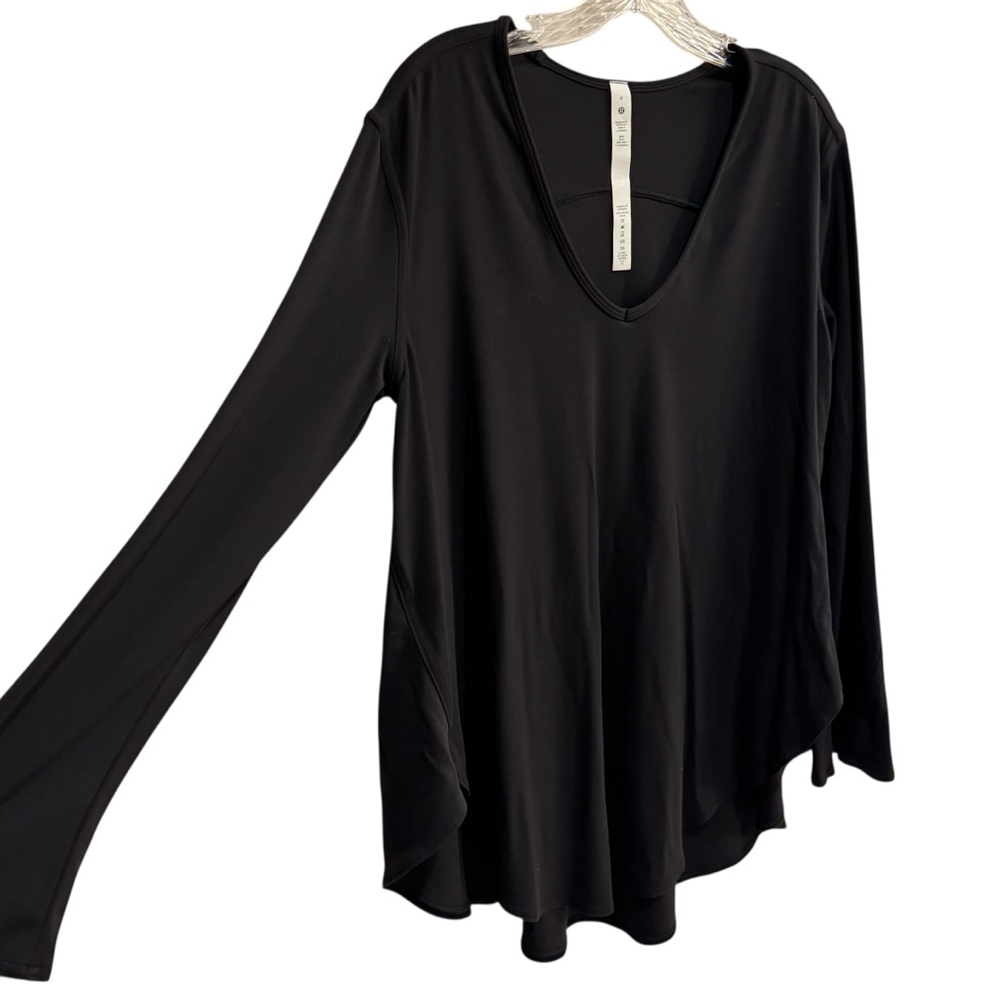 Lululemon Nulu Relaxed Fit Yoga Long Sleeve Black BLK Size 6 - Picture 2 of 6
